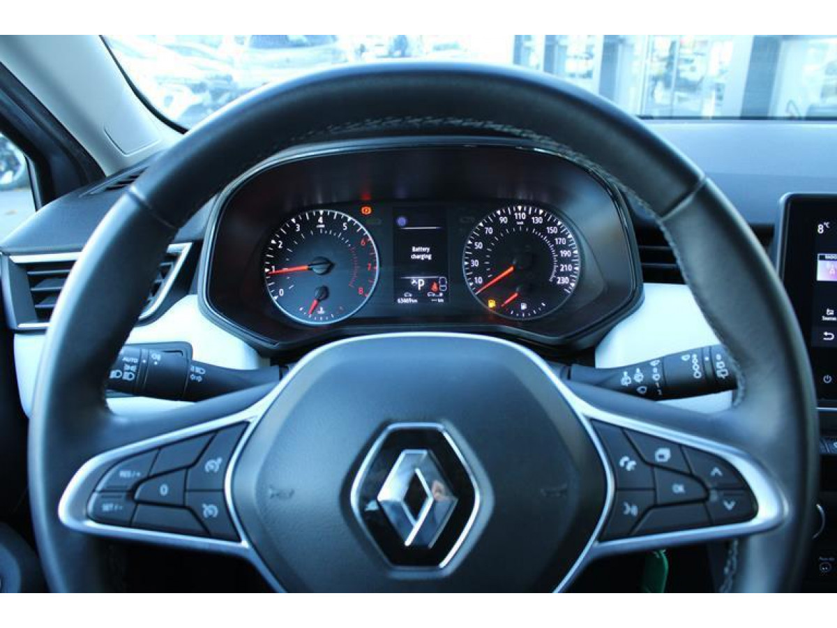 Renault Clio 1.0 tCe Limited CVT 