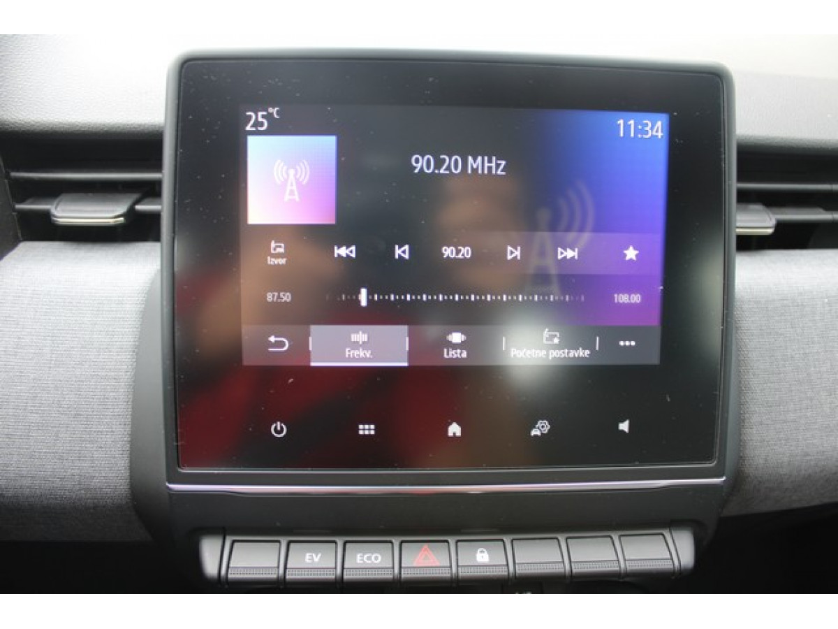 Renault Clio 1.6 E-tech Hybrid 