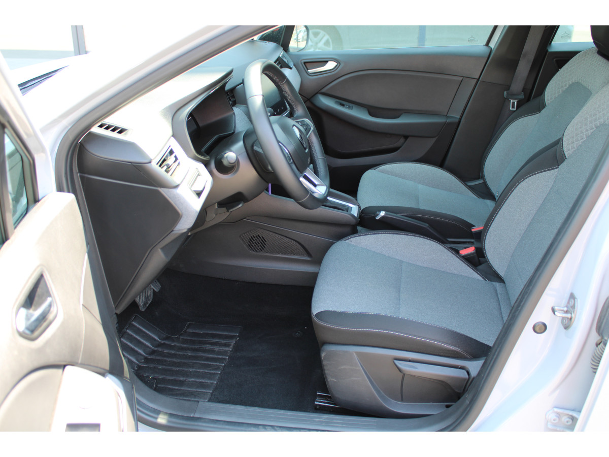 Renault Clio 1.6 E-Tech Hybrid 