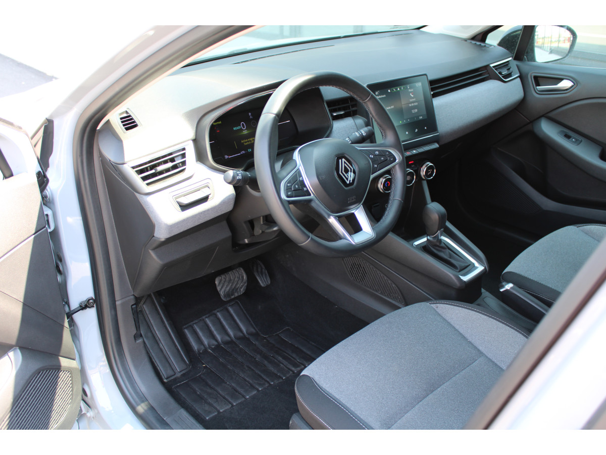 Renault Clio 1.6 E-Tech Hybrid 