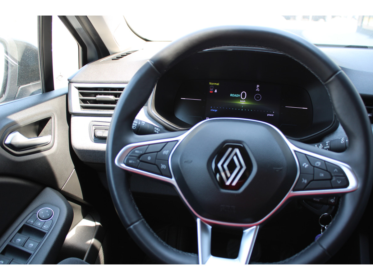 Renault Clio 1.6 E-Tech Hybrid 