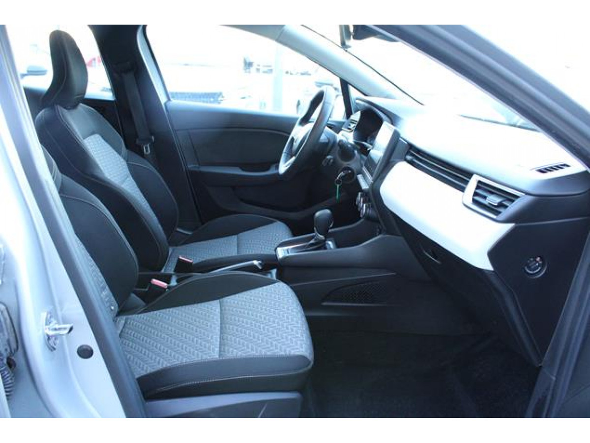 Renault Clio 1.0 tCe Limited CVT 