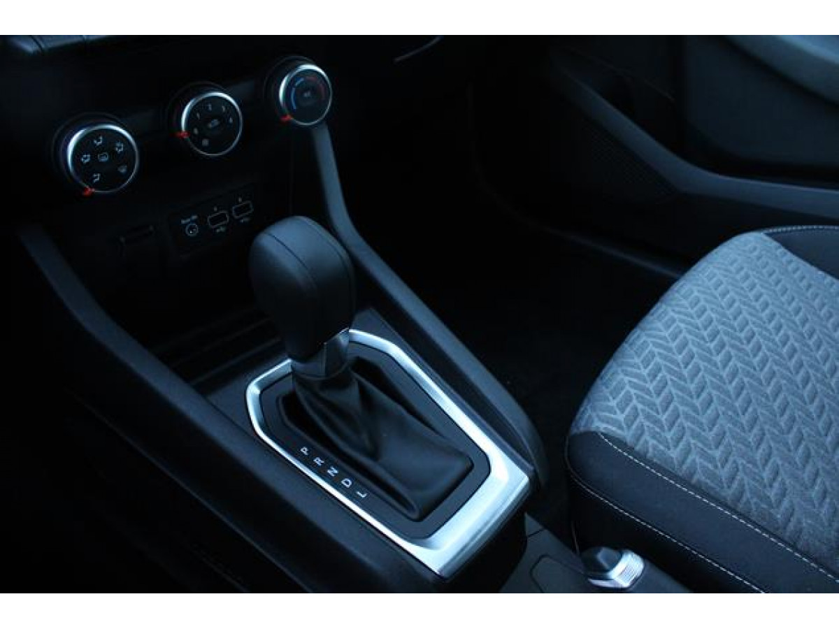 Renault Clio 1.0 tCe Limited CVT 