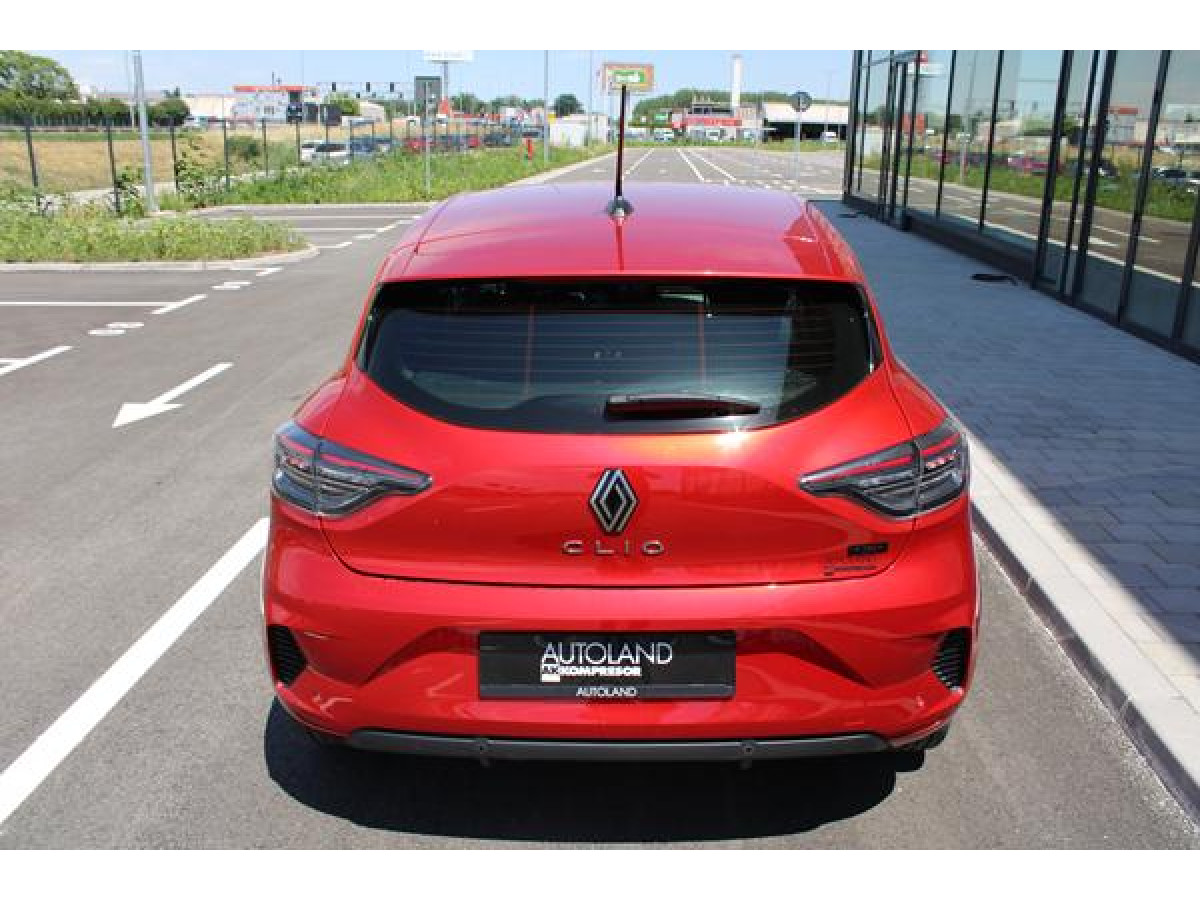 Renault Clio 1.6 E-tech Hybrid 