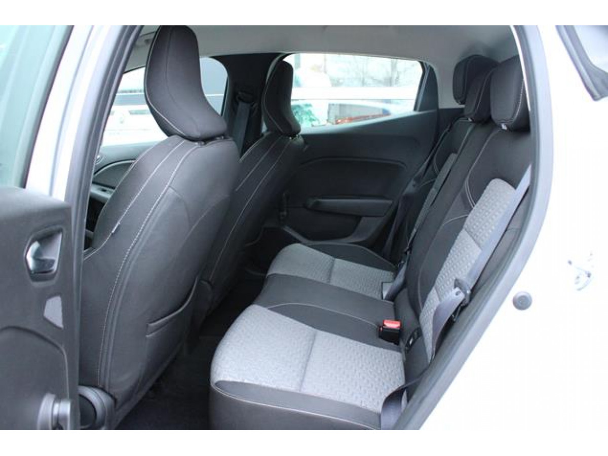 Renault Clio 1.0 tCe Limited CVT 