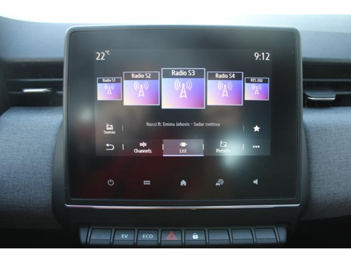 Renault Clio 1.6 E-tech Hybrid 