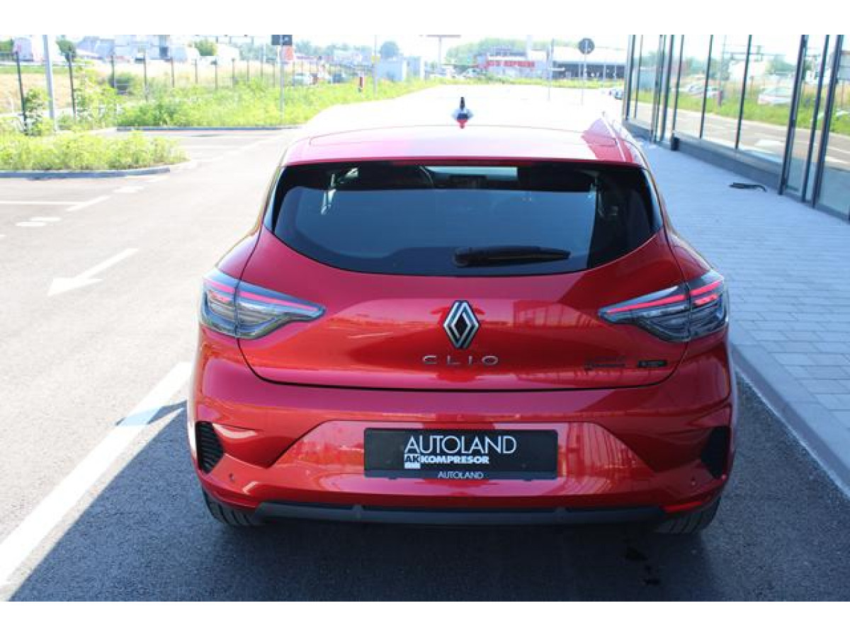 Renault Clio 1.6 E-tech Hybrid 