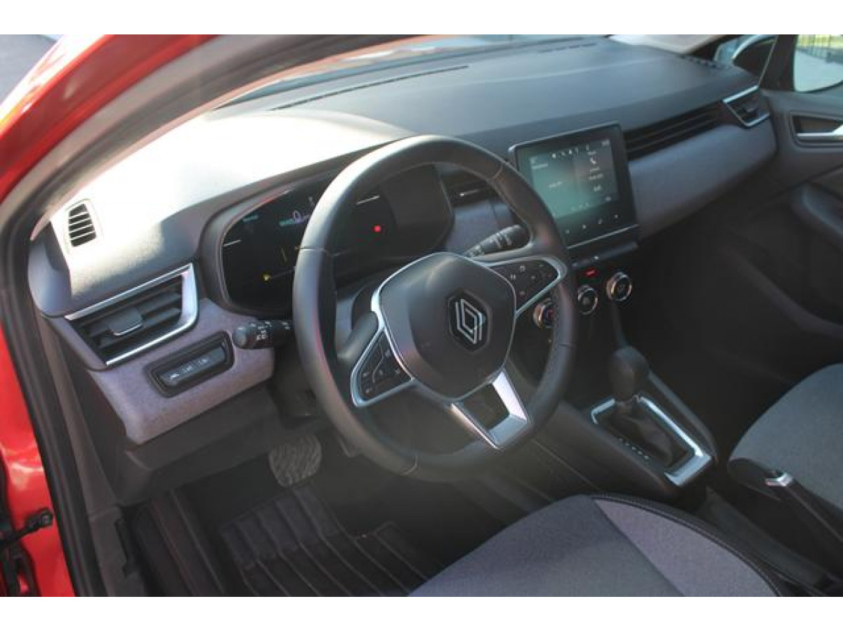 Renault Clio 1.6 E-tech Hybrid 