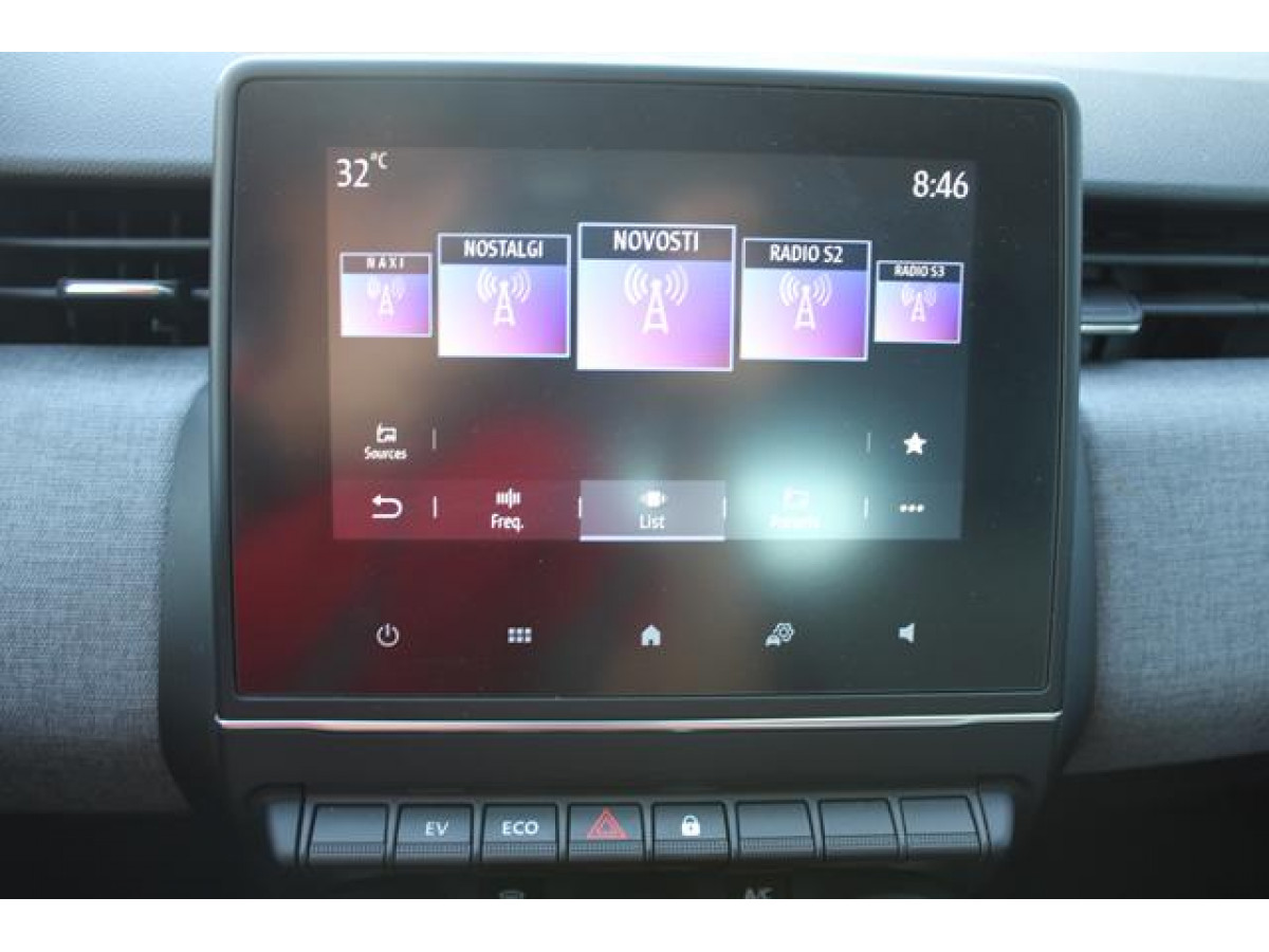 Renault Clio 1.6 E-tech Hybrid 