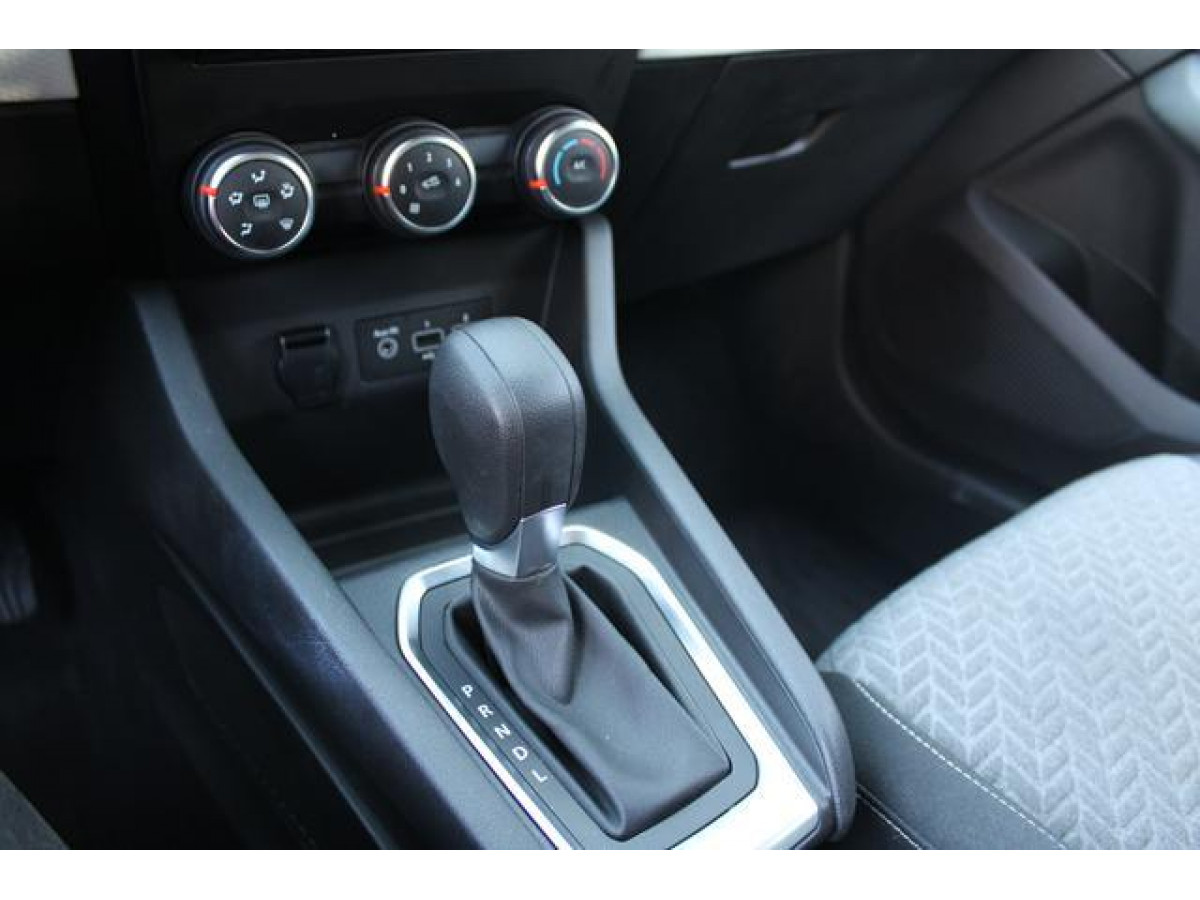 Renault Clio 1.0 tCe Limited CVT 