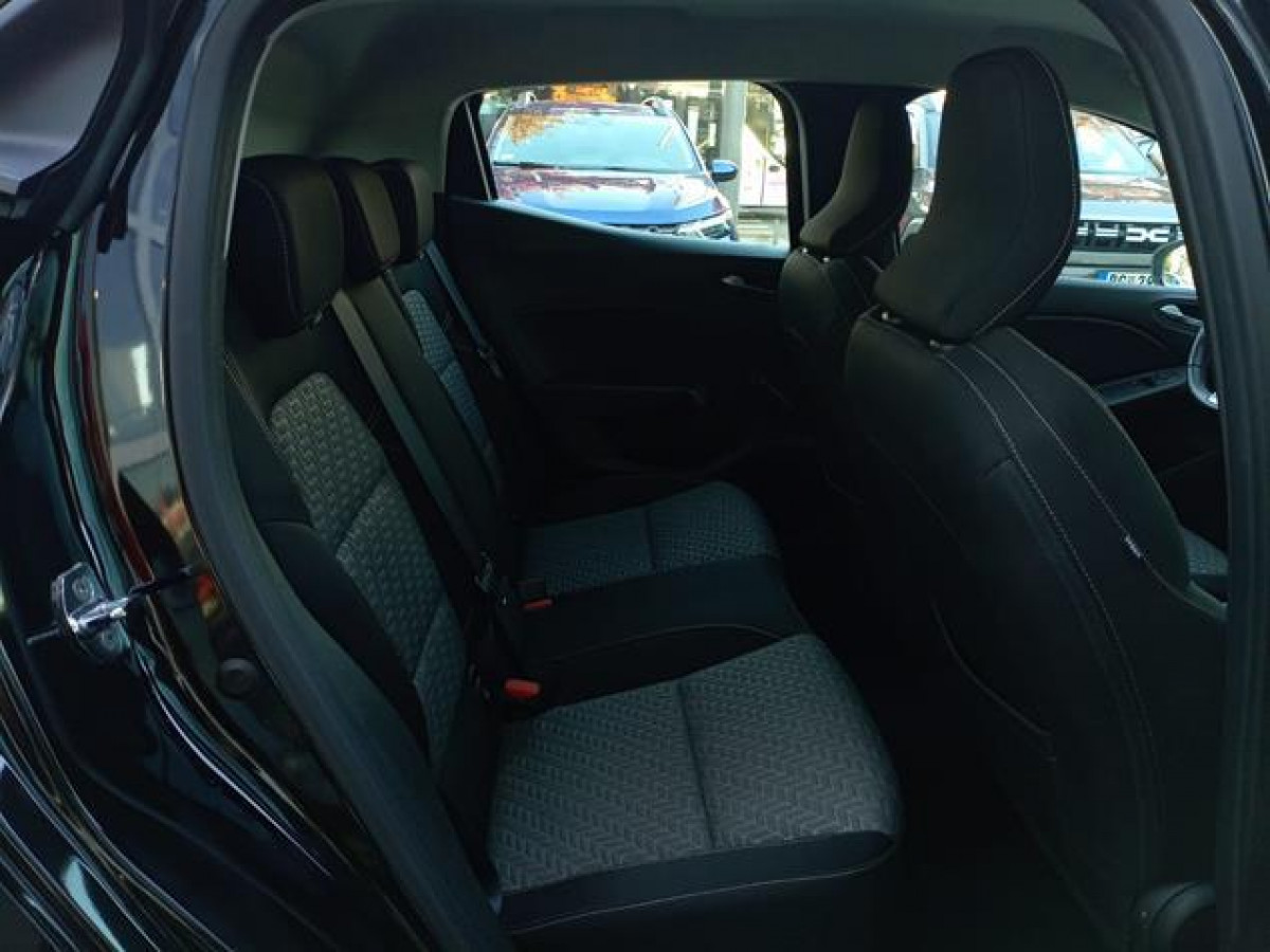 Renault Clio 1.0 tCe Limited CVT