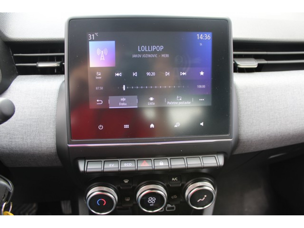 Renault Clio 1.6 E-tech Hybrid 