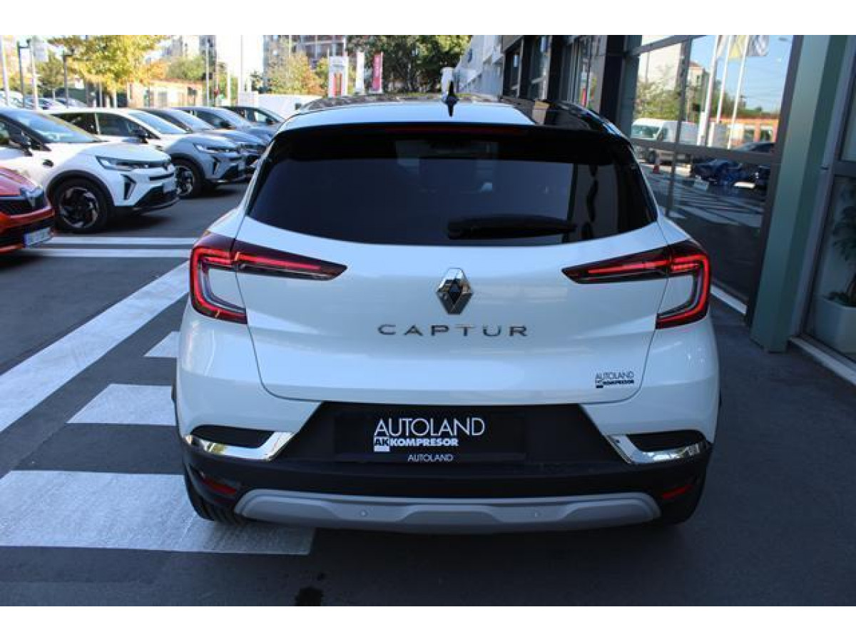 Renault Captur 1.3 tCe DCT Intens 