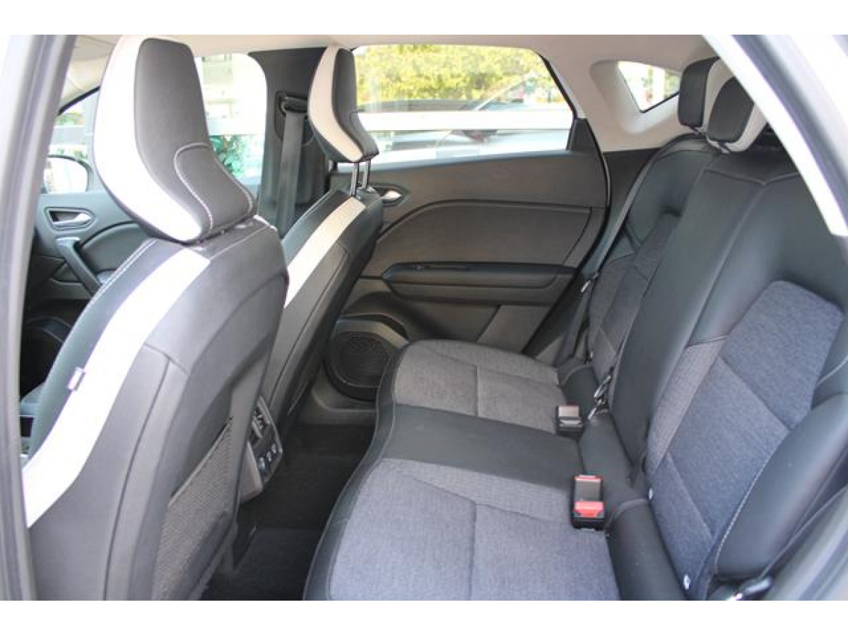 Renault Captur 1.3 tCe DCT Intens 