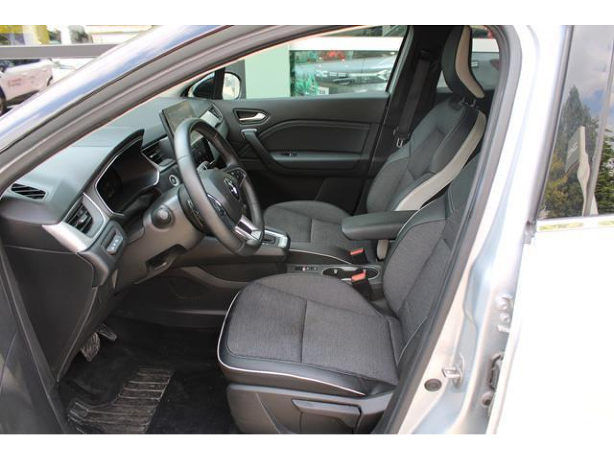 Renault Captur 1.3 tCe DCT Intens 