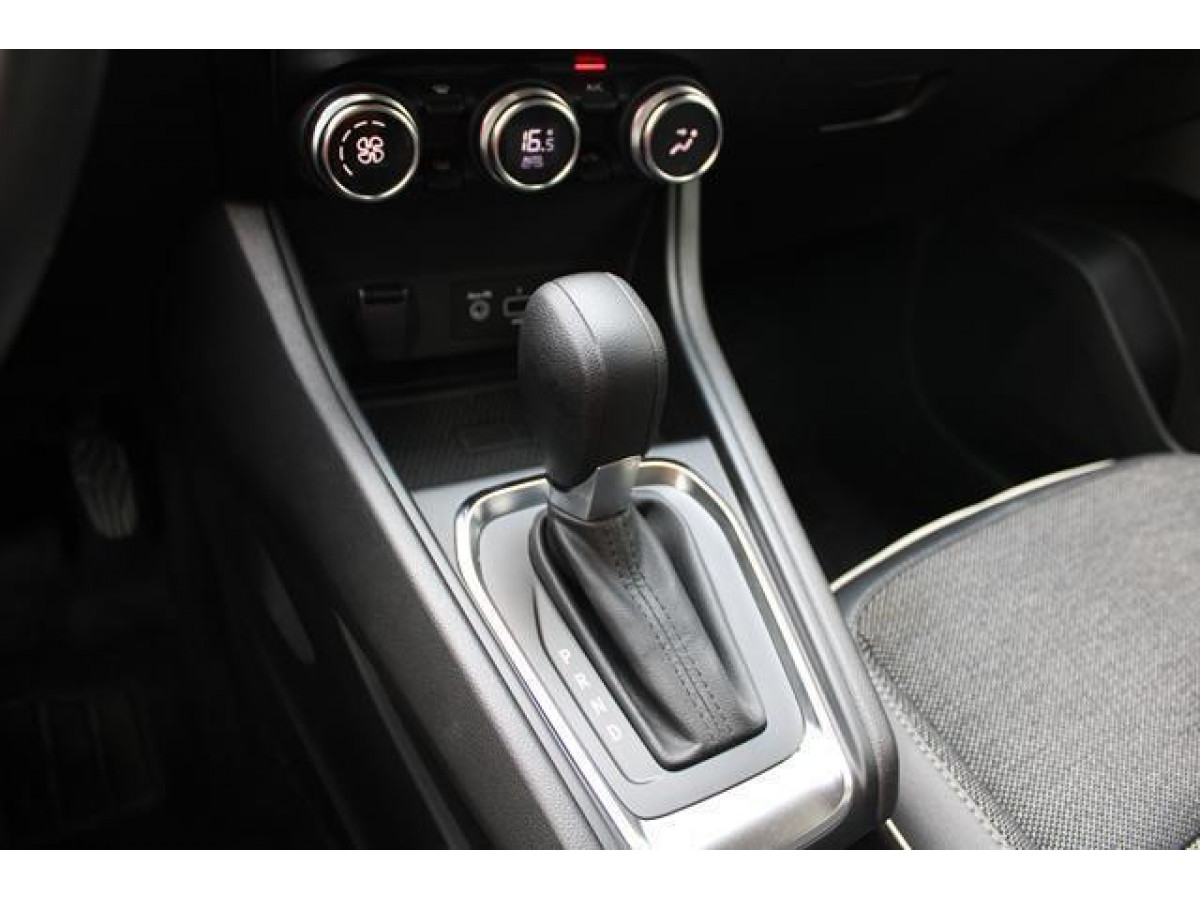 Renault Captur 1.3 tCe DCT Intens 