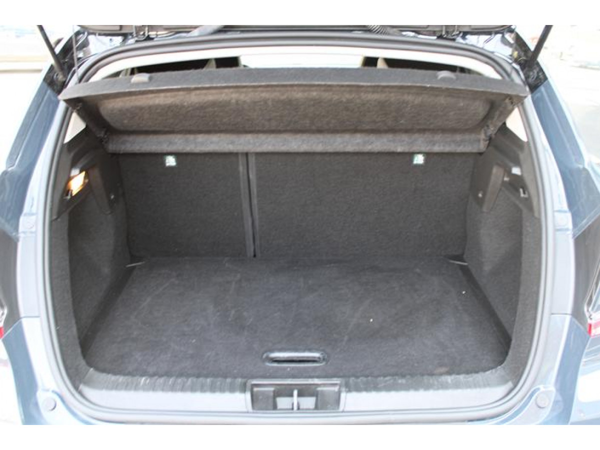 Renault Captur 1.3 tCe DCT Intens 