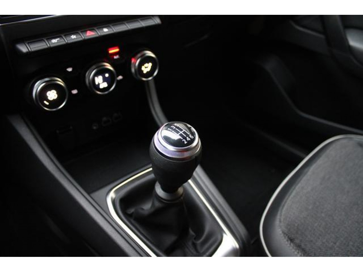 Renault Captur 1.0 tCe Intens 