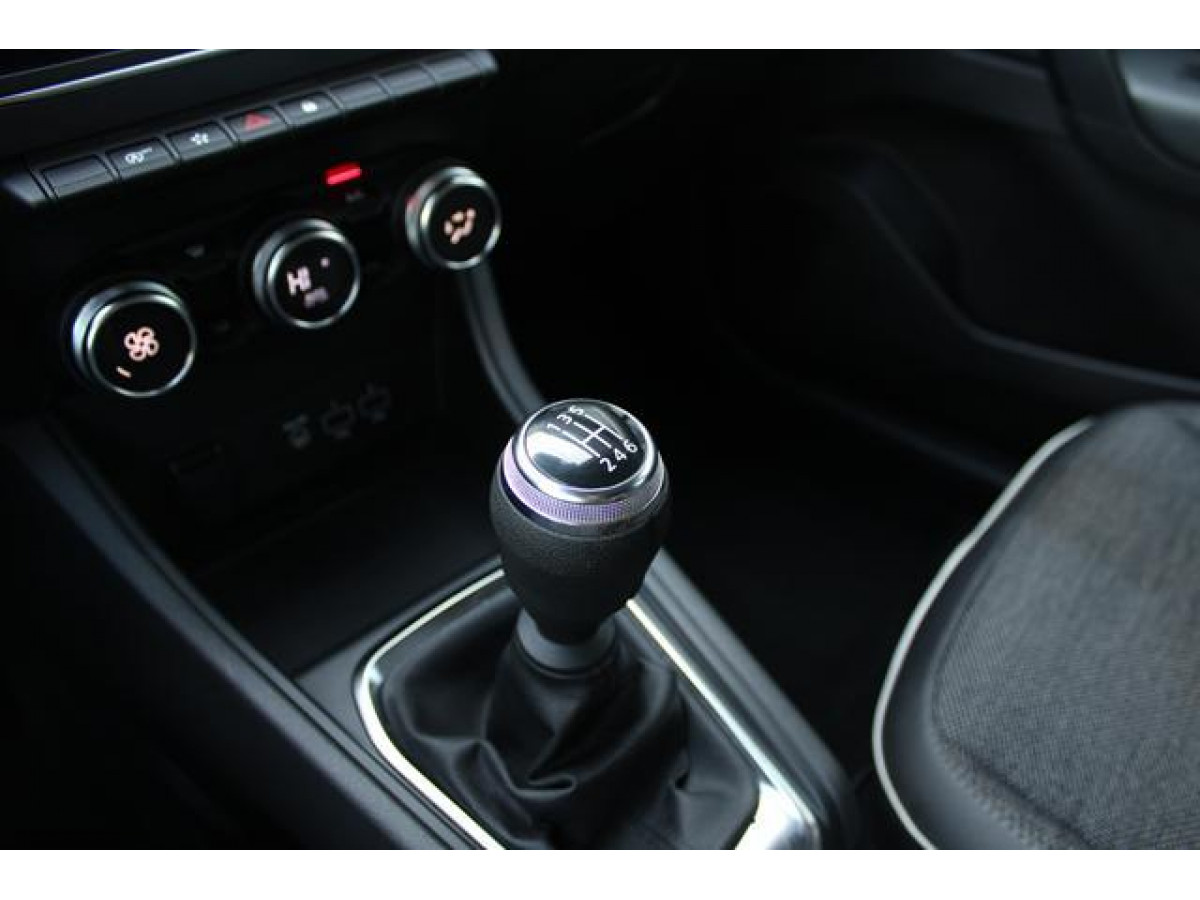 Renault Captur 1.0 tCe Intens 