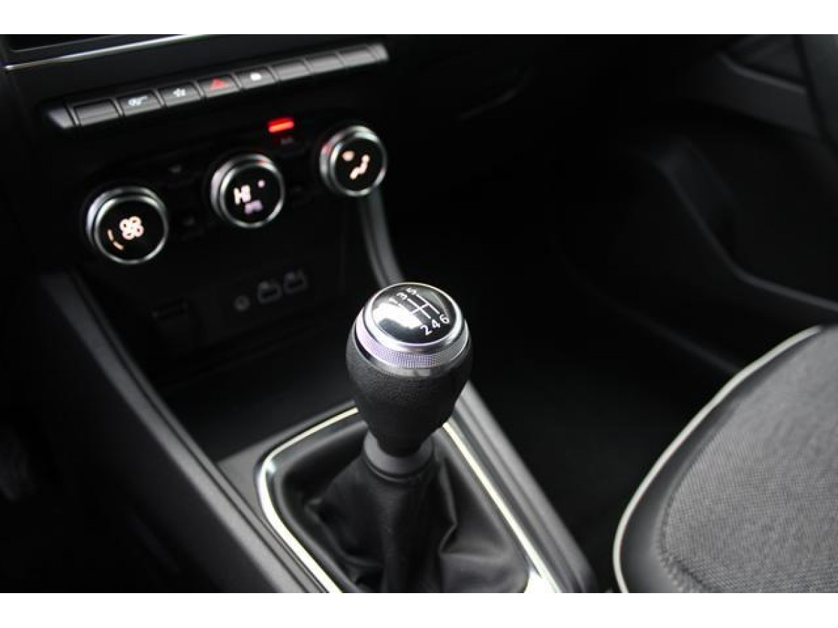 Renault Captur 1.0 tCe Intens 