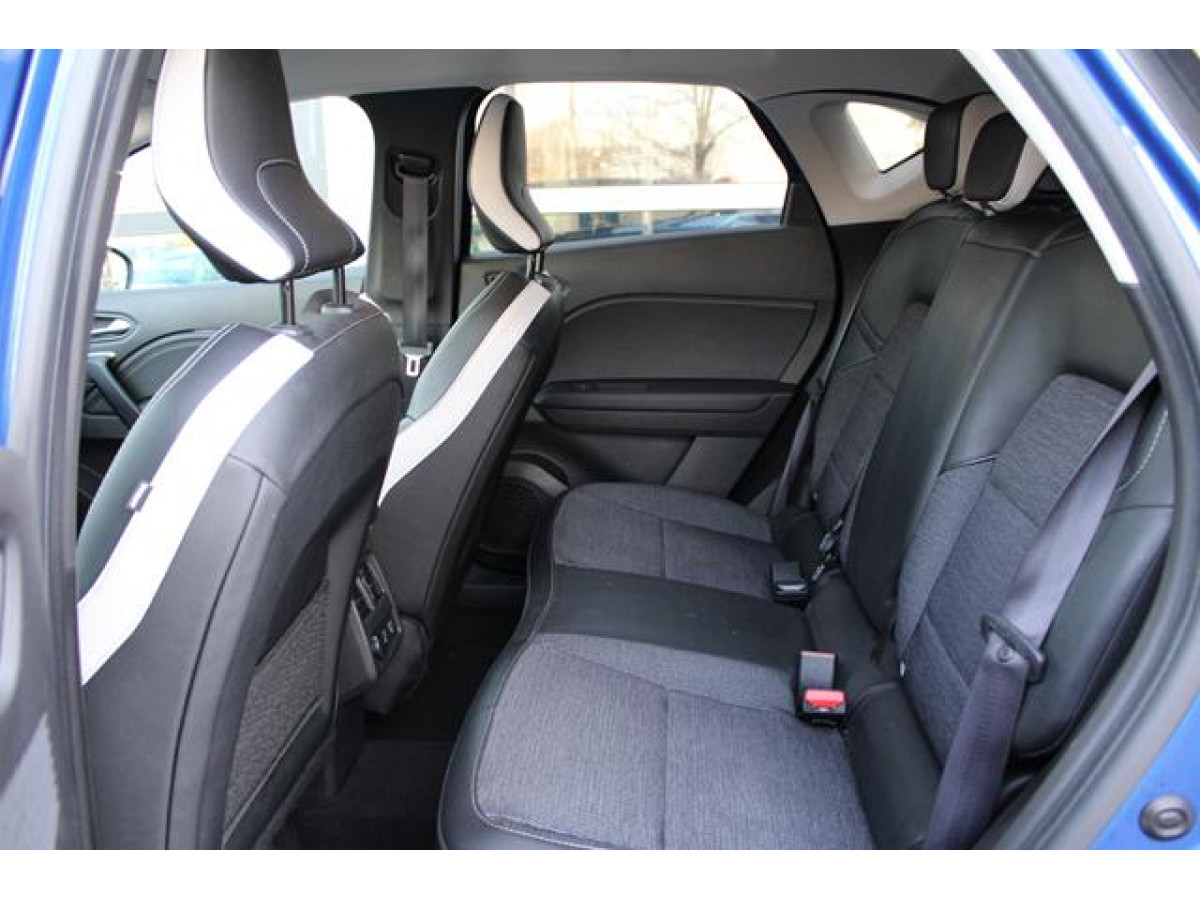 Renault Captur 1.3 tCe DCT Intens 