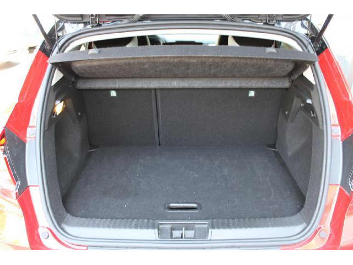 Renault Captur 1.0 tCe INTENS 