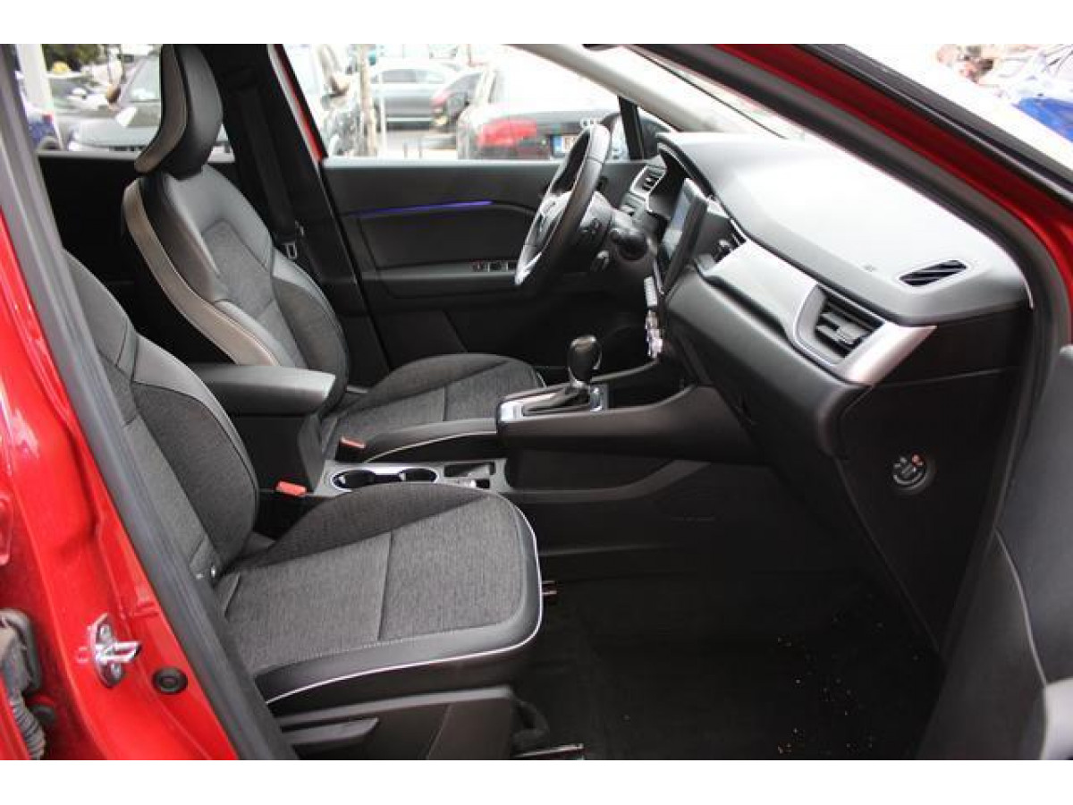 Renault Captur 1.3 tCe DCT Intens 