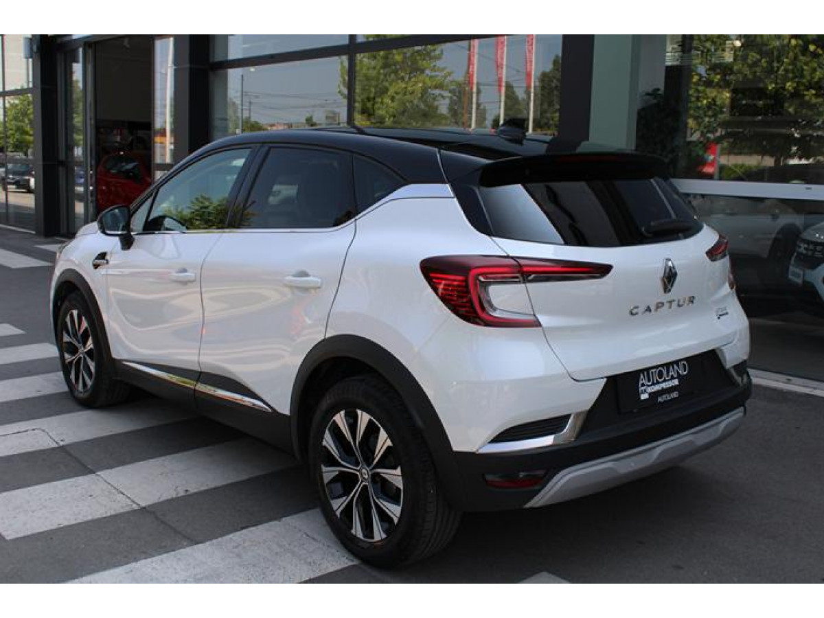 Renault Captur 1.3 tCe DCT Intens 
