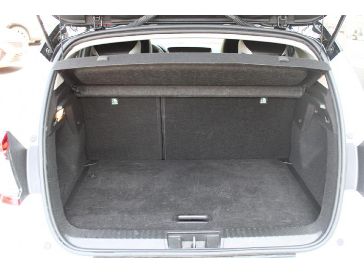 Renault Captur 1.3 tCe DCT Intens 