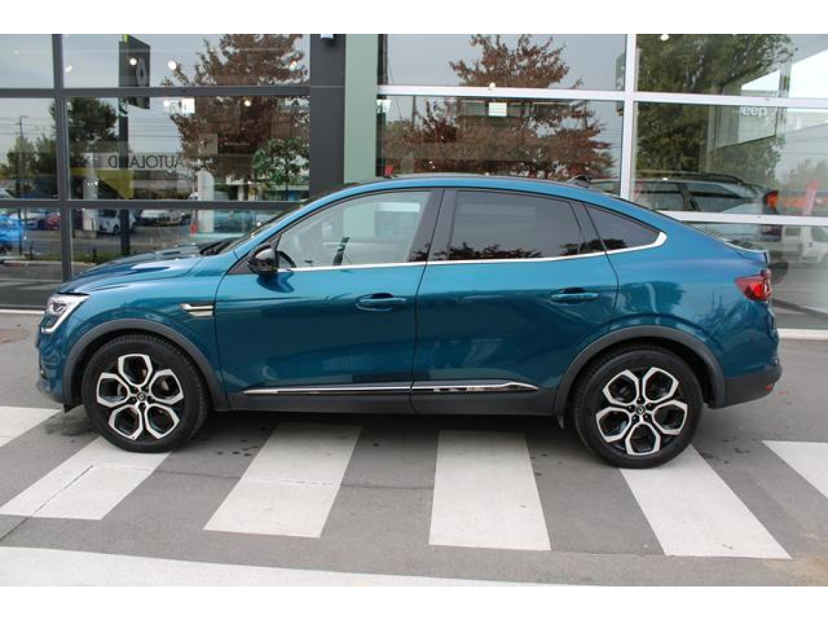 Renault Megane Conquest 1.3 tCe Hybrid EDC 