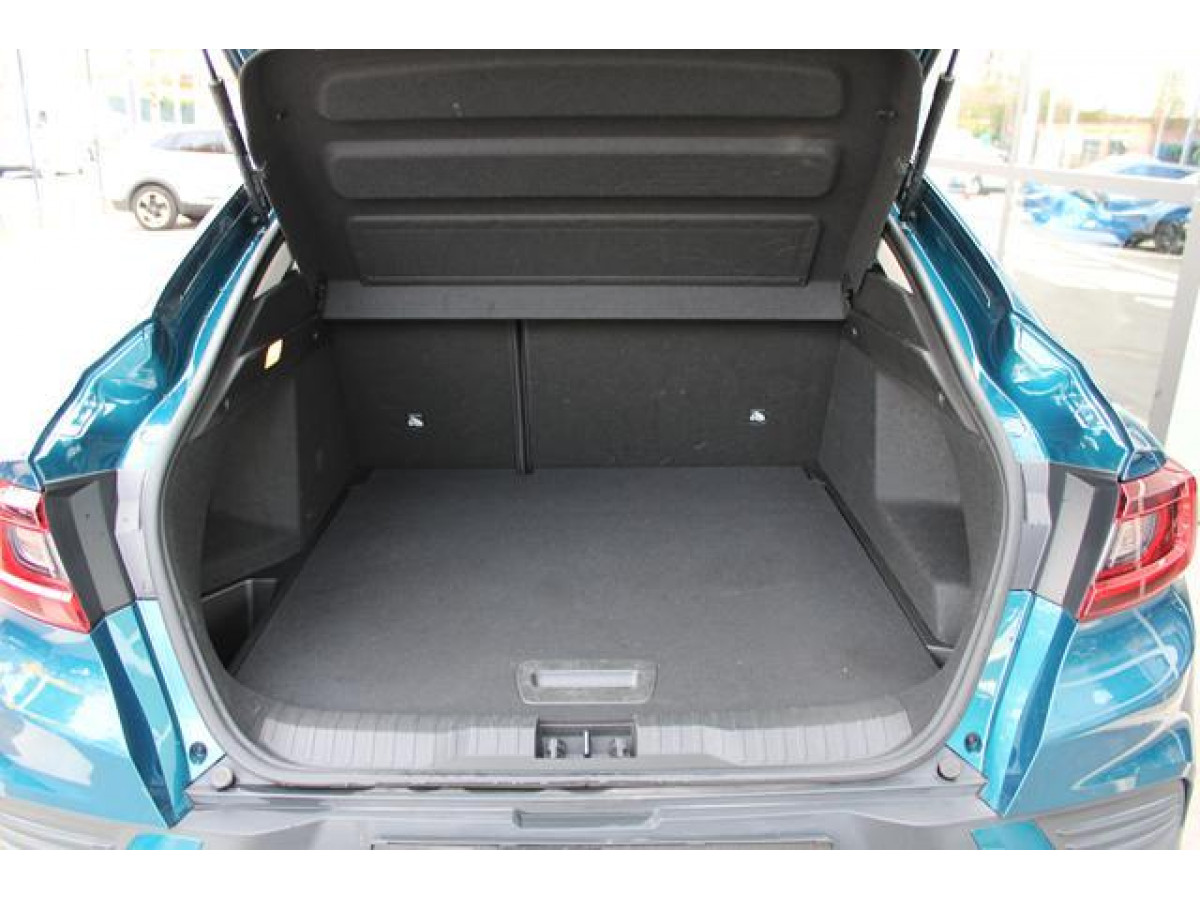 Renault Megane Conquest 1.3 tCe Hybrid EDC 