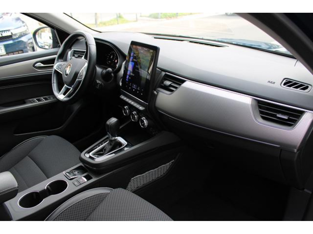 Renault Megane Conquest 1.3 tCe Hybrid EDC 