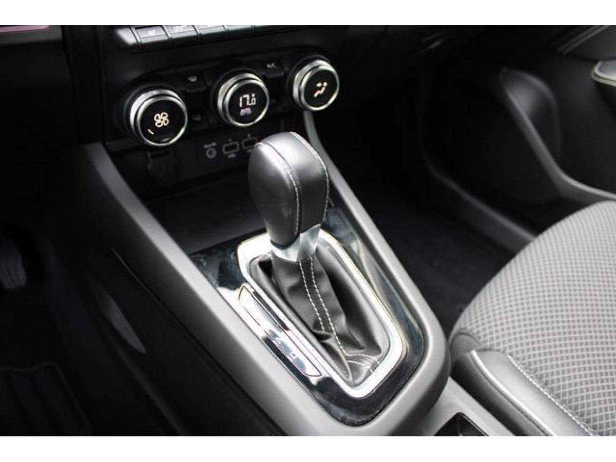 Renault Megane Conquest 1.3 tCe Hybrid EDC 