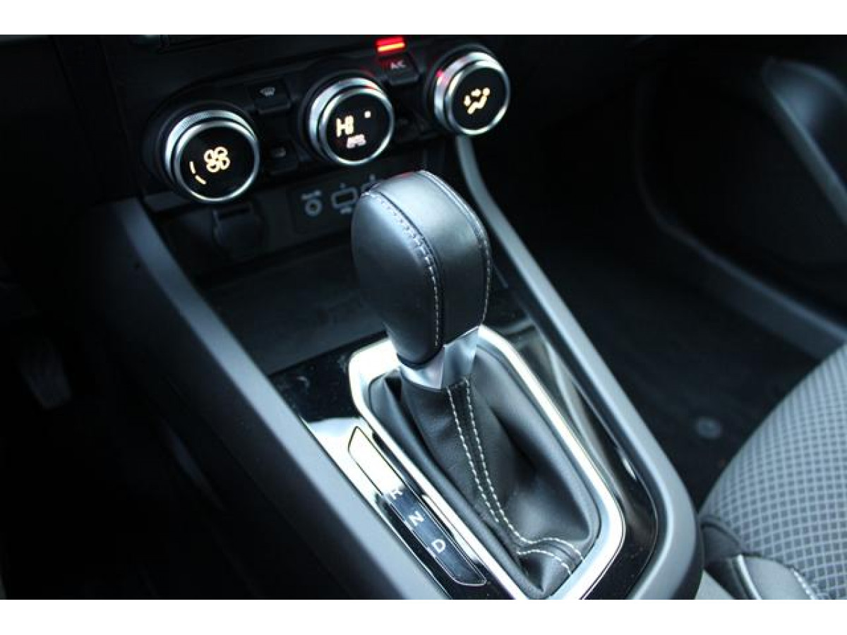 Renault Megane Conquest 1.3 tCe Hybrid EDC 