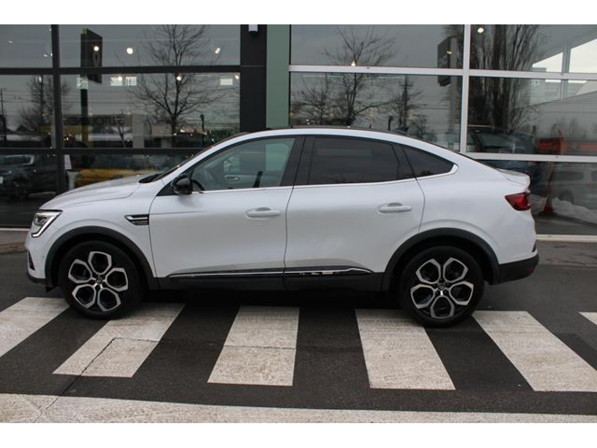 Renault Megane Conquest 1.3 tCe Hybrid EDC 