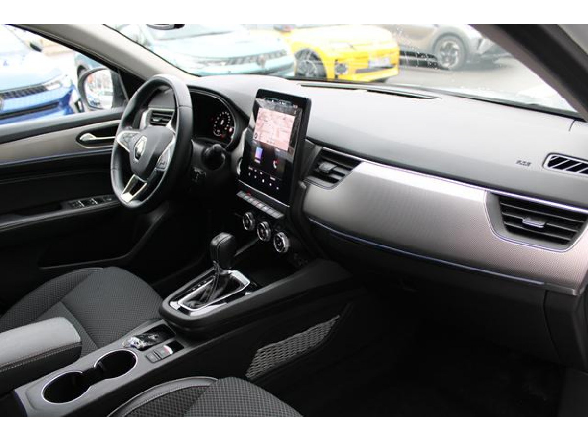 Renault Megane Conquest 1.3 tCe Hybrid EDC 