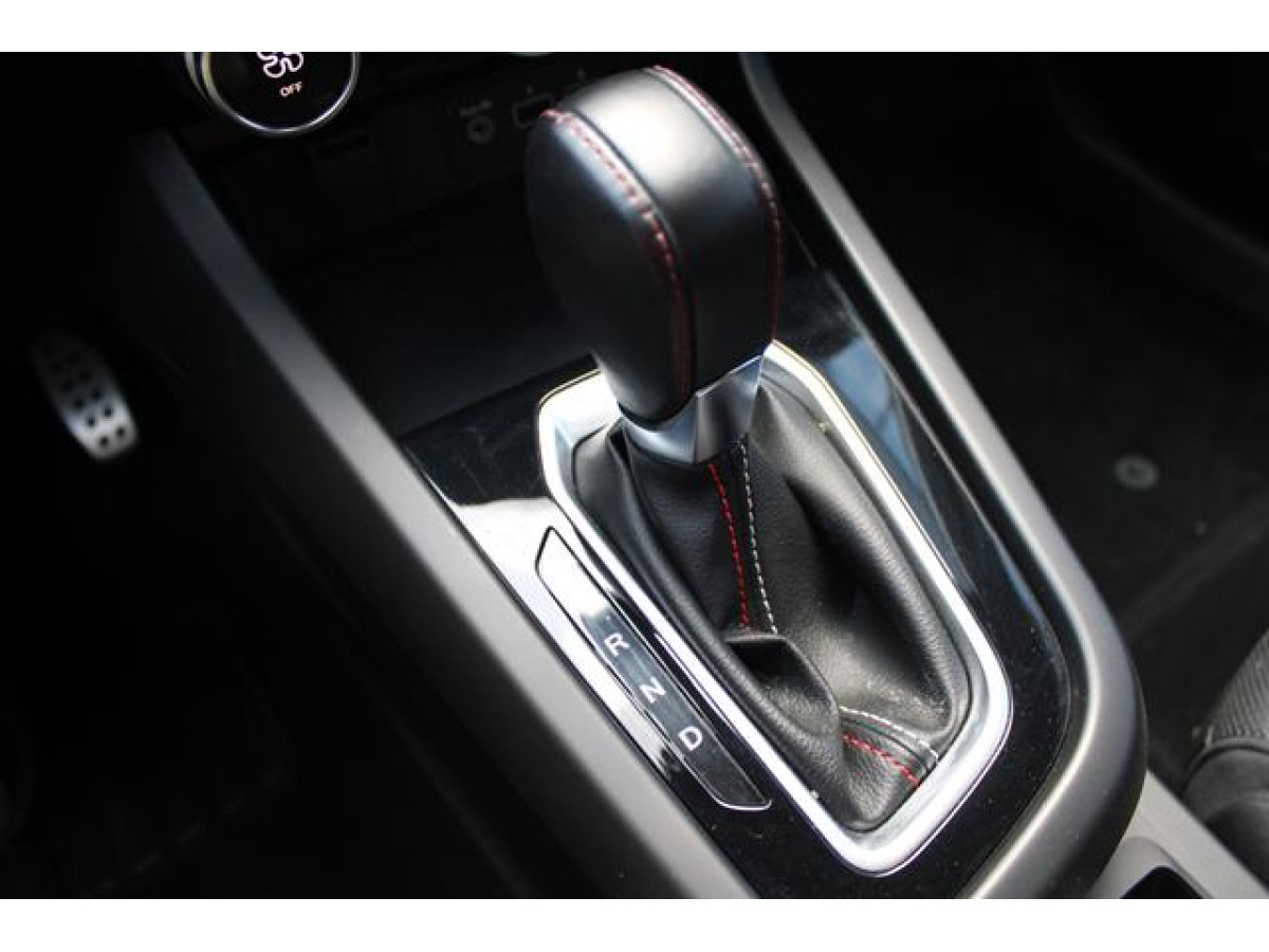 Renault Megane Conquest 1.3EDC RSLine Hybrid 