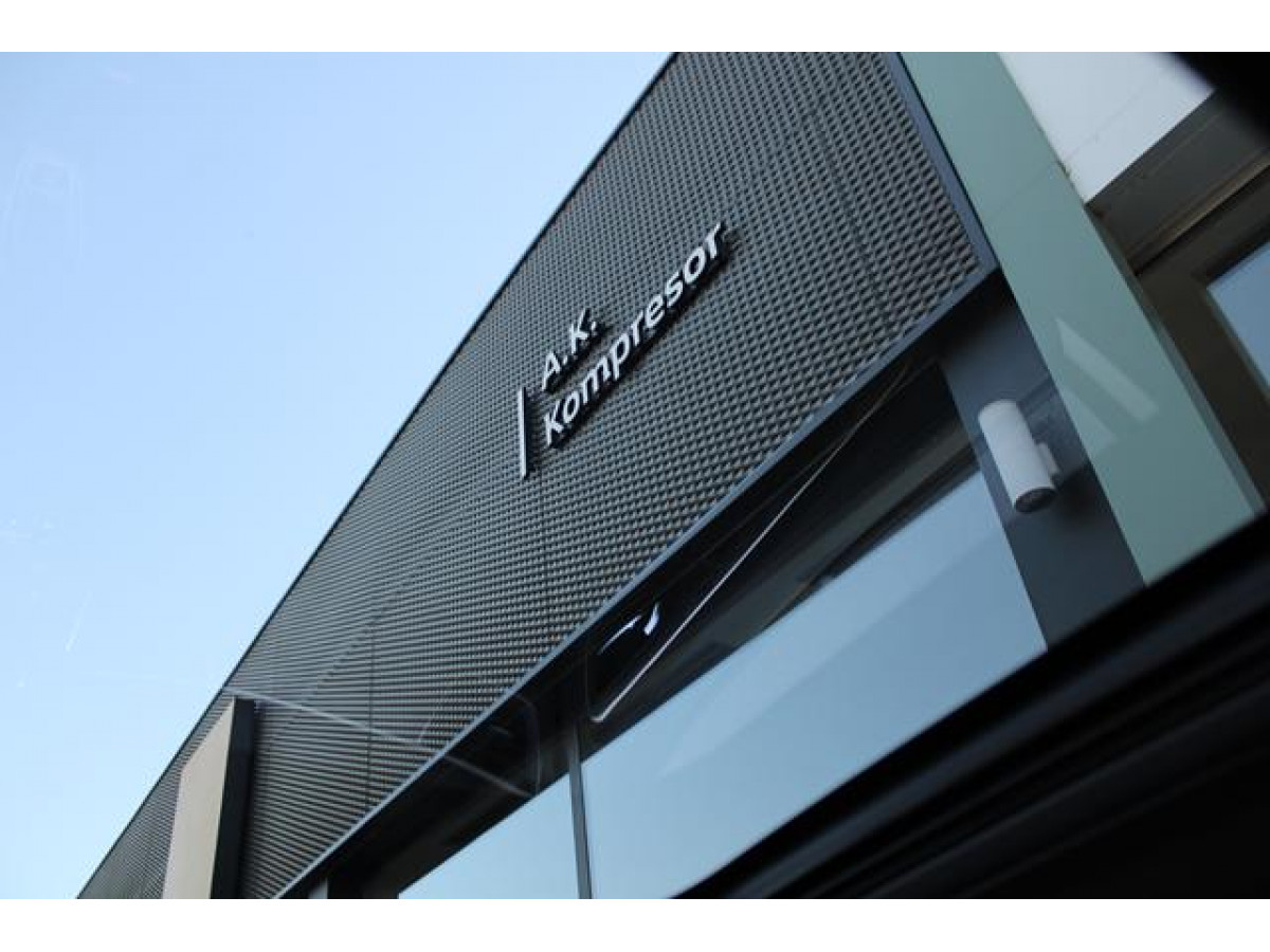 Renault Megane Conquest 1.3 tCe Al. Hyb. EDC 