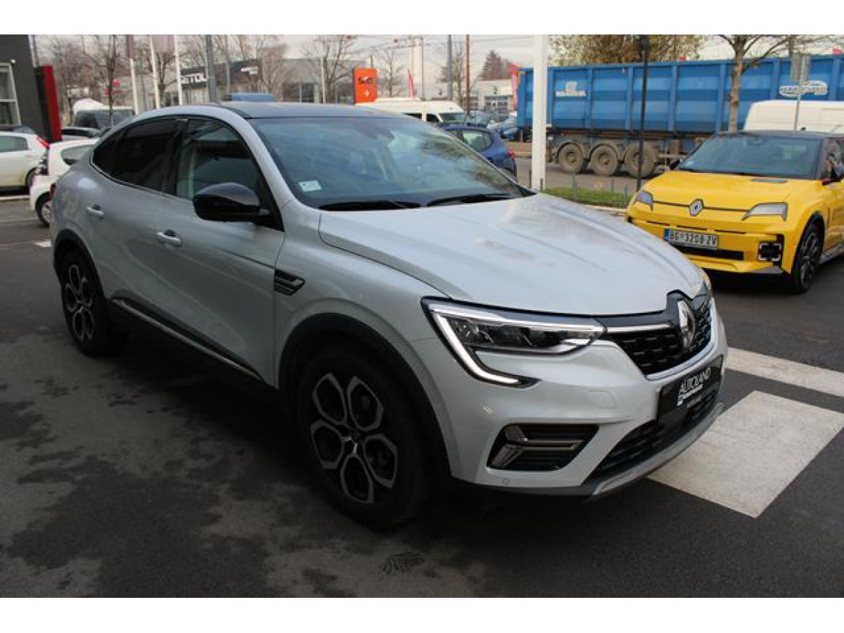 Renault Megane Conquest 1.3 tCe Hybrid EDC 