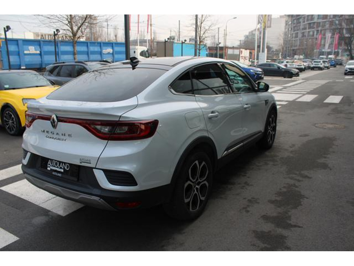 Renault Megane Conquest 1.3 tCe Hybrid EDC 