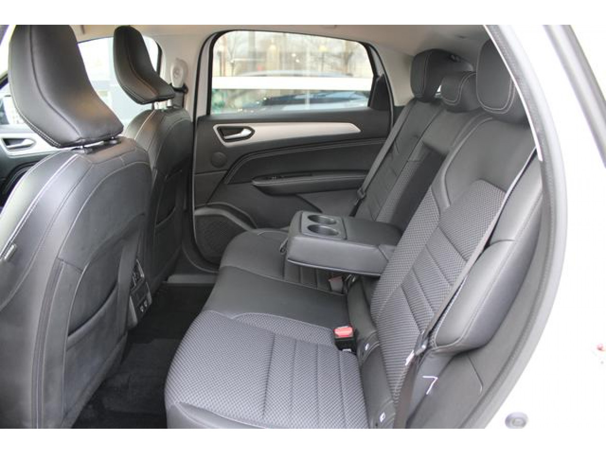 Renault Megane Conquest 1.3 tCe Hybrid EDC 