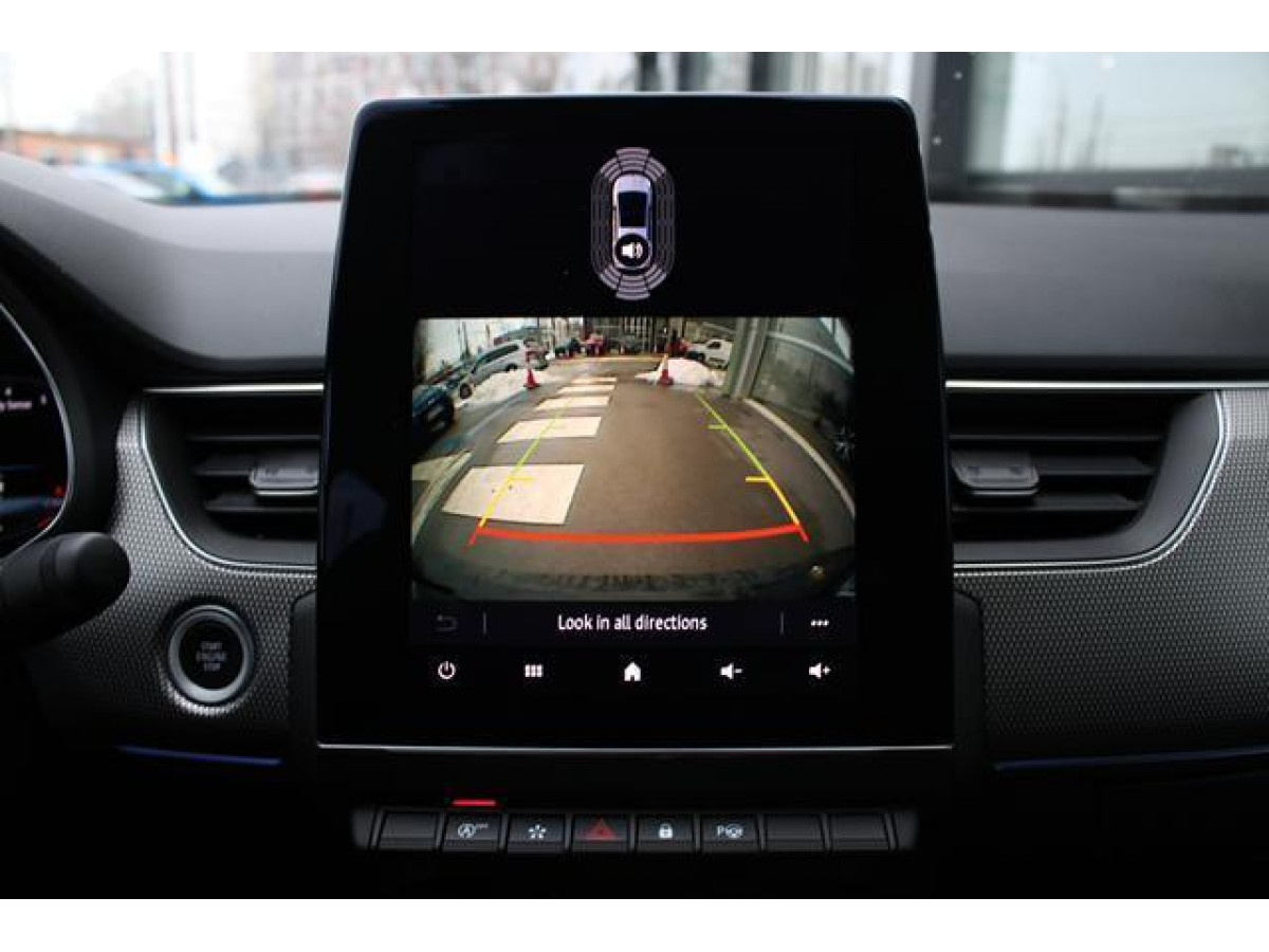 Renault Megane Conquest 1.3 tCe Hybrid EDC 