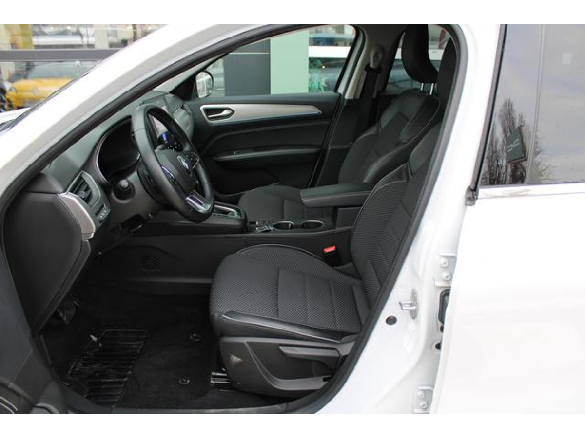 Renault Megane Conquest 1.3 tCe Hybrid EDC 