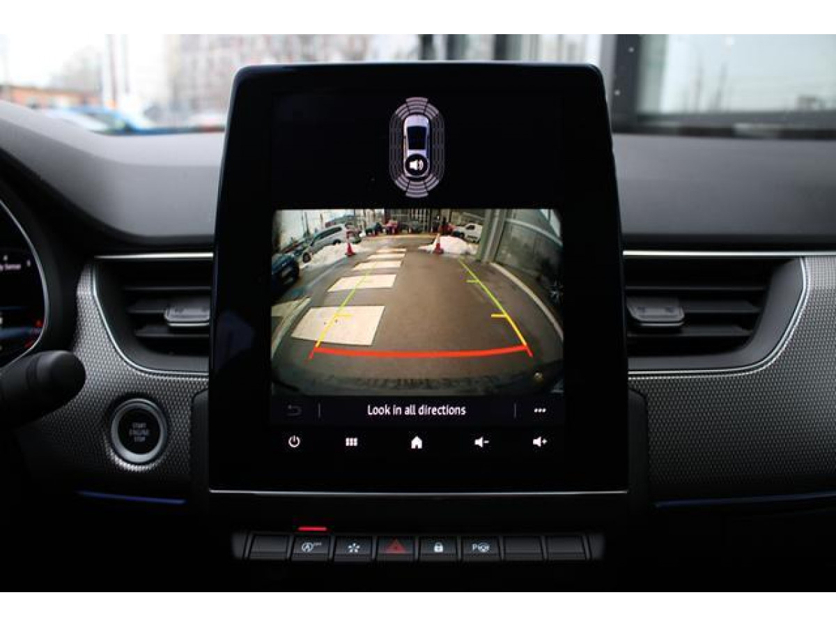 Renault Megane Conquest 1.3 tCe Hybrid EDC 