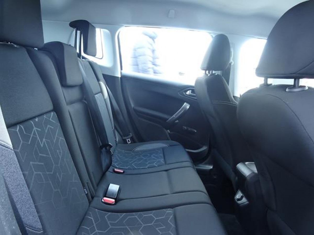 Peugeot 2008 1.6 HDI Business AUT 