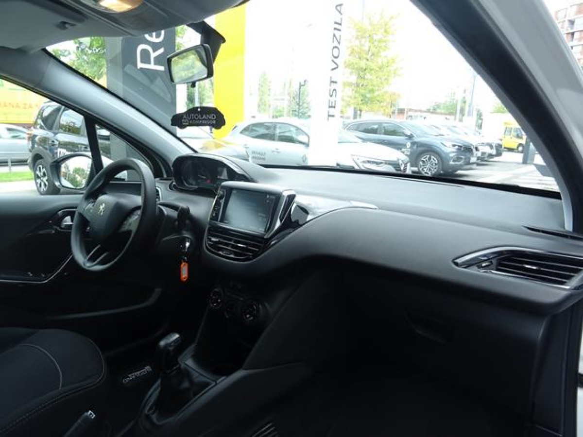 Peugeot 208 1.6 HDI N1 