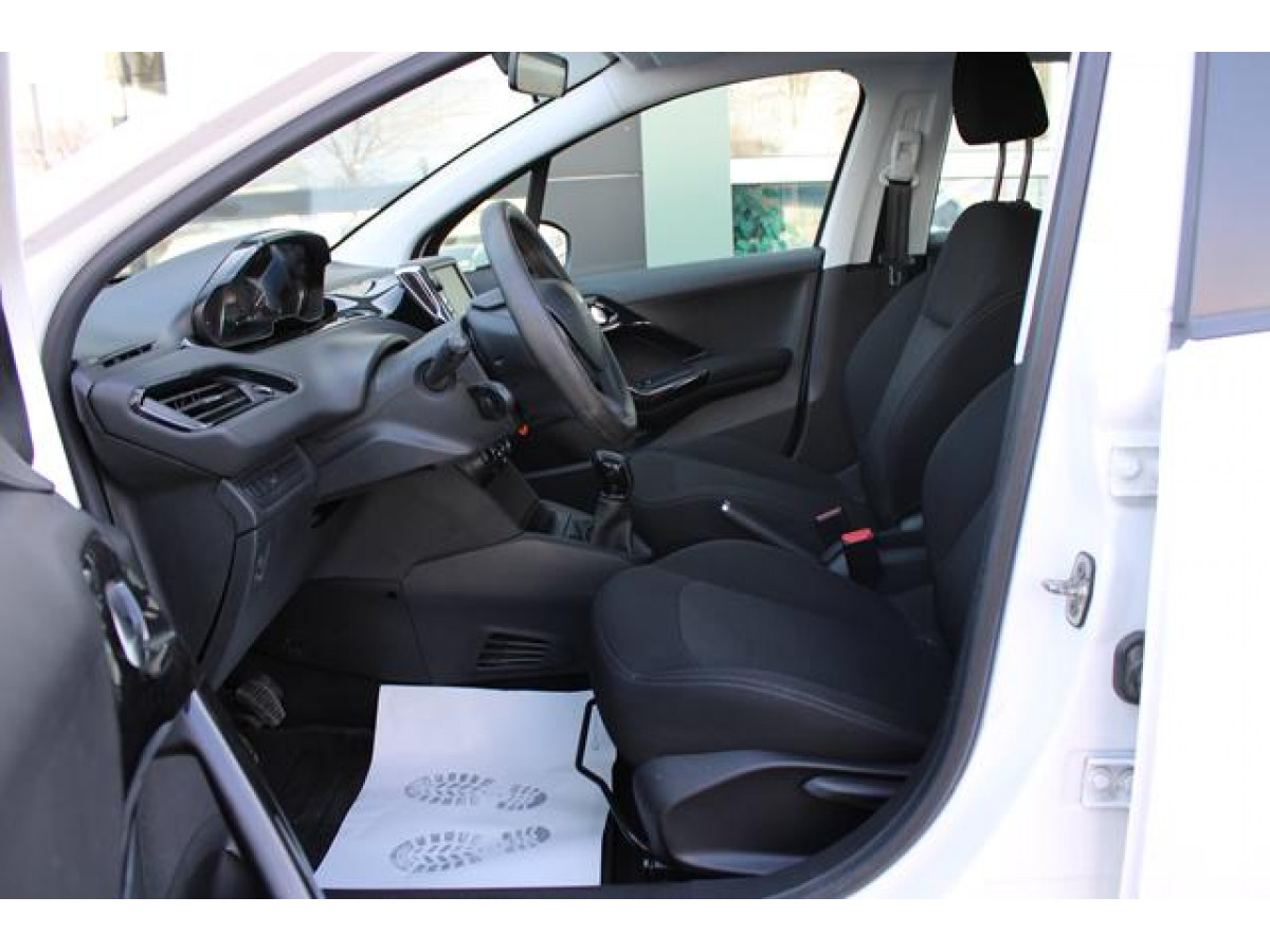 Peugeot 208 1.2 Van 