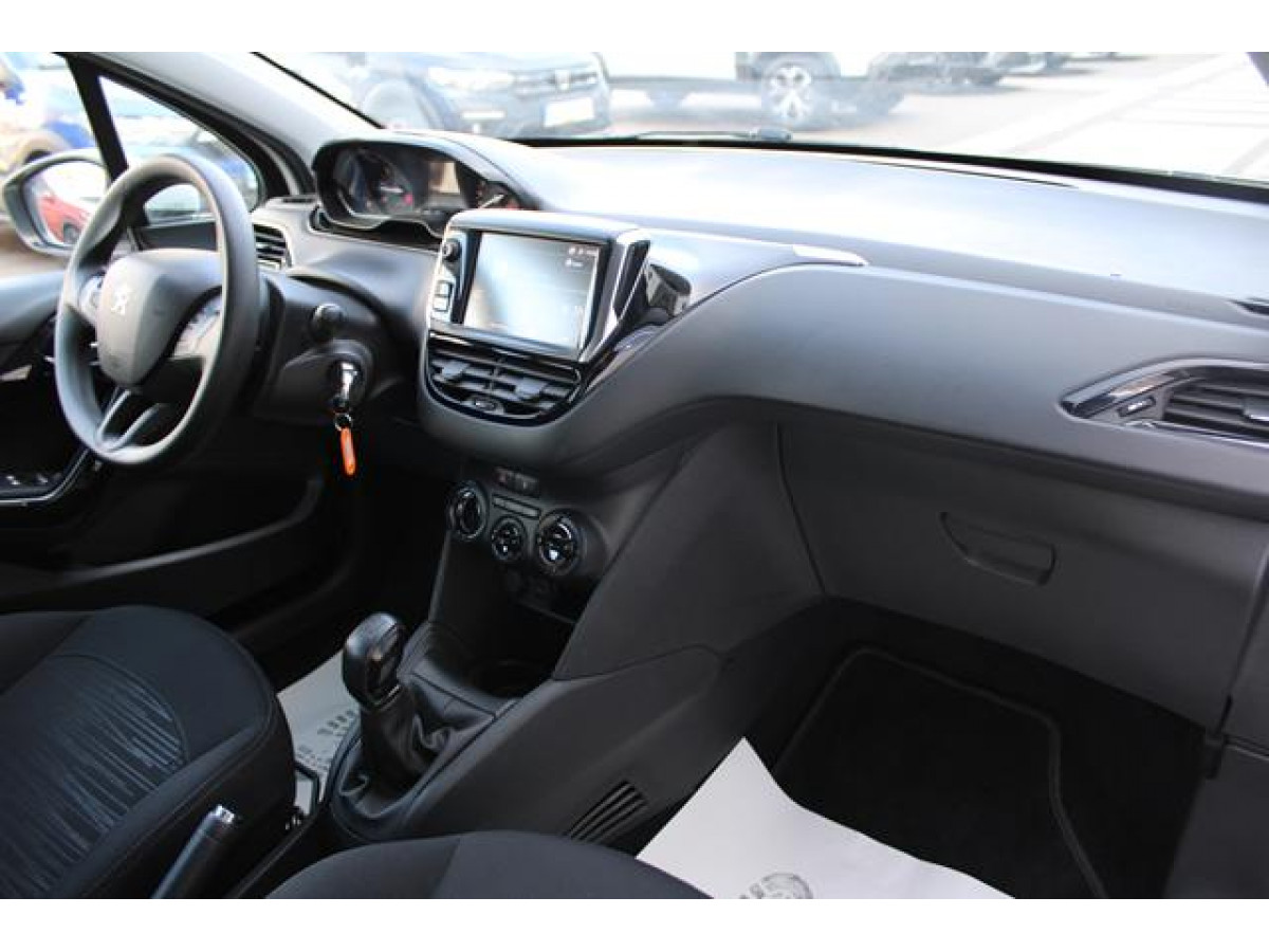 Peugeot 208 1.2 Van 