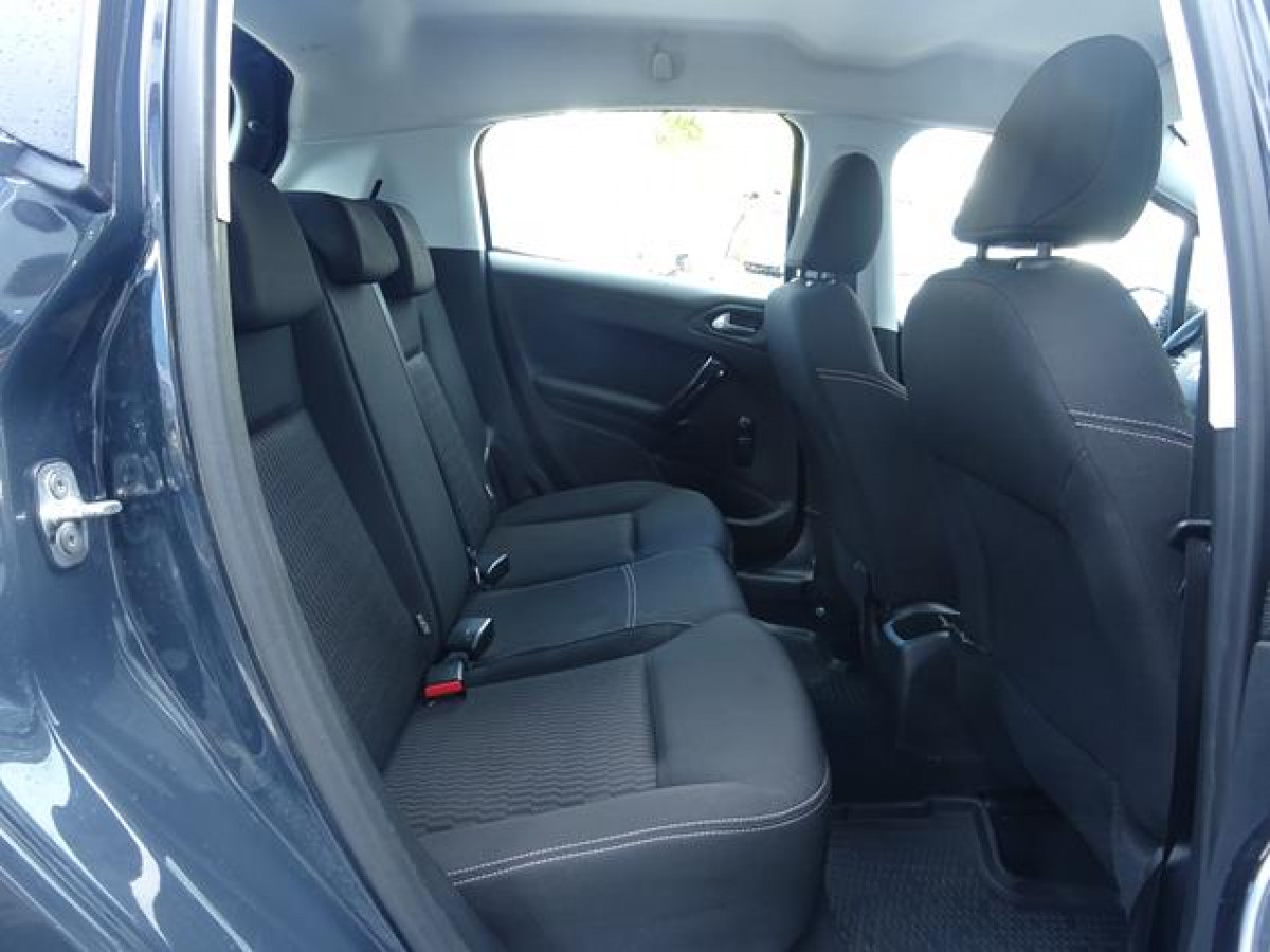 Peugeot 208 1.2 Active AUT 