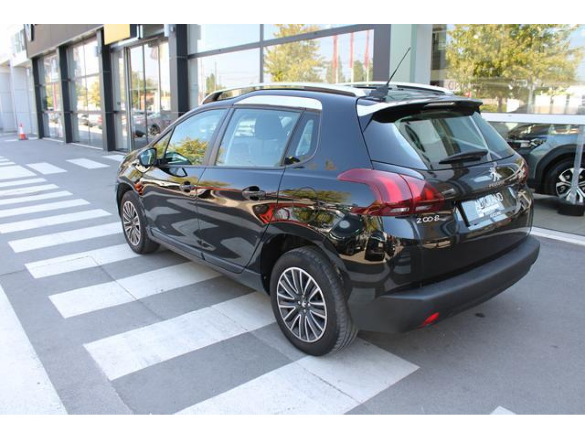 Peugeot 2008 1.2 PURETECH ACTIVE 